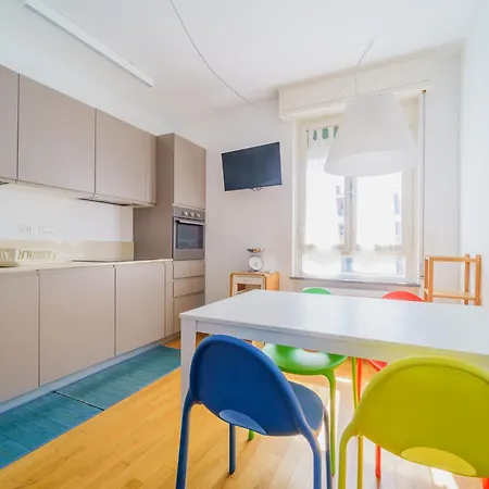 Nestly House Apartment